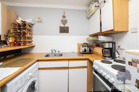 1 bedroom apartment to rent - Photo 2