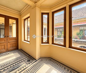 Kiadó újszerű állapotú lakás - Budapest VI. kerület - Photo 1