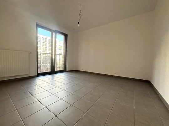 Appartement te huur - Photo 1