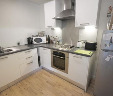 1 Bedroom Flat/Apartment To Let - Photo 3