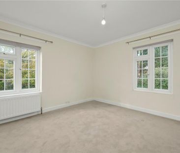 4 bedroom detached house to rent - Photo 3