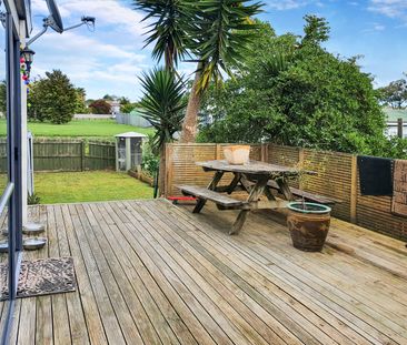 Manurewa - 3 Bedrooms with Fully Fenced Yard - Photo 3