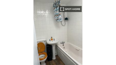 2-bedroom apartment for rent in Bray, Dublin - Photo 5