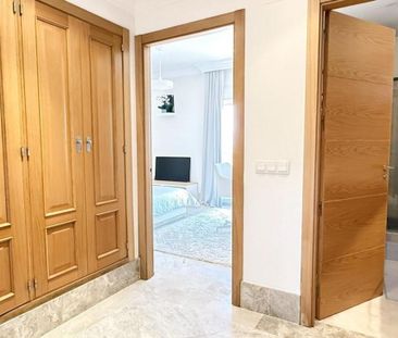 Luxury Semidetached House for rent in Marbella Del Este, Spain - Photo 5