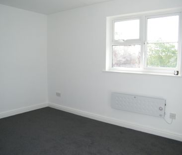 Henstridge, BA8 0TT, Templecombe - Photo 1