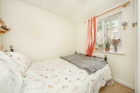 Melina Road, Shepherds Bush, W12 - Photo 4