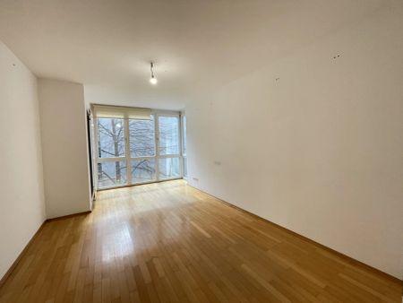 3 Zimmer Wohnung mit Gemeinschaftsdachterrasse direkt beim Karlsplatz! - Photo 2