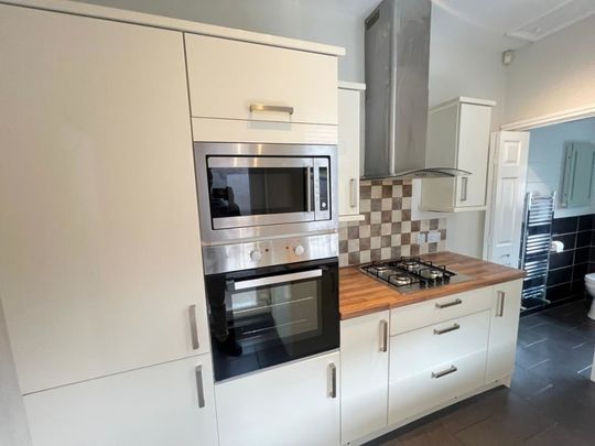 Westwood Road, Coventry - - Photo 1