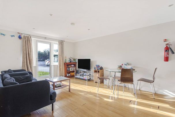 St. Judes Road, Englefield Green, Egham, TW20 0BF - Photo 1