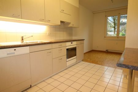 Grosszügige, helle 2 1/2 Zimmer-Wohnung in Riehen zu vermieten - Photo 4