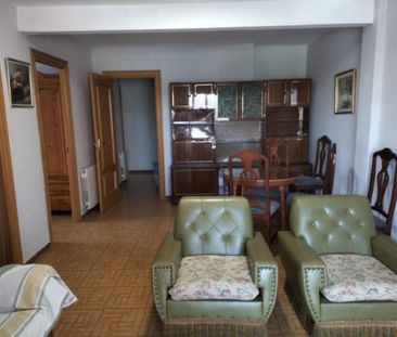 Piso de alquiler en Calle de San Nicolás, 13, Santos - Photo 1