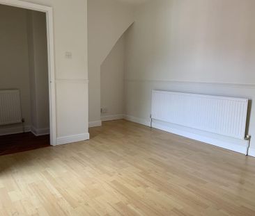 4 bedroom terraced house to rent - Photo 5