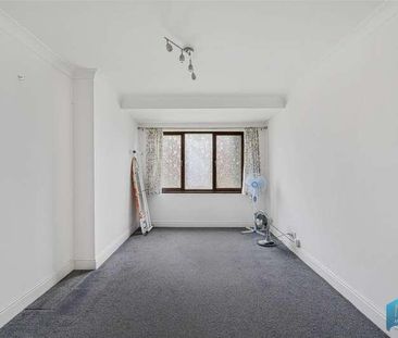 Hollyview Close, Hendon, London, NW4 - Photo 2