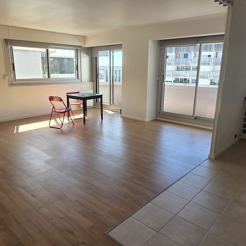 Location Appartement 4 pièces 104m² BORDEAUX 33000 - Photo 1