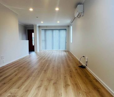 Two Bedroom Townhouse in the Heart of Birkenhead! - Photo 1