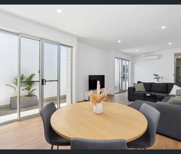 Stylish & Low-Maintenance Living in a Prime Tonsley Location - Photo 1