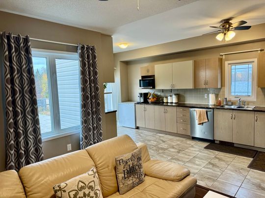 For Lease - 640 Via Campanale Avenue, Barrhaven, Ontario - Photo 1