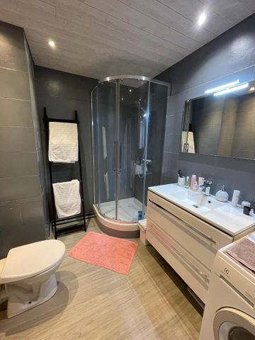 Location Appartement 2 pièces 42m² BORDEAUX 33200 - Photo 2