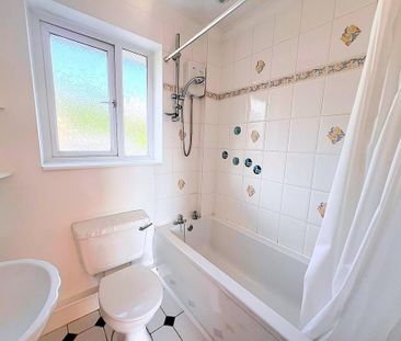 2 bedroom terraced house to rent - Photo 3