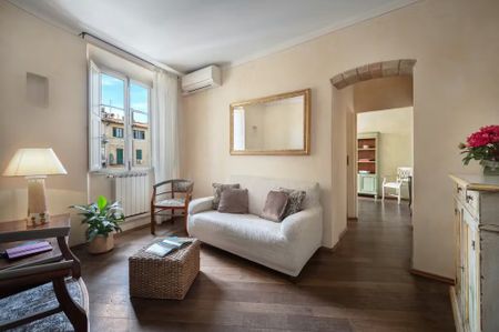 Via Chiara, Florence, Tuscany 50123 - Photo 2