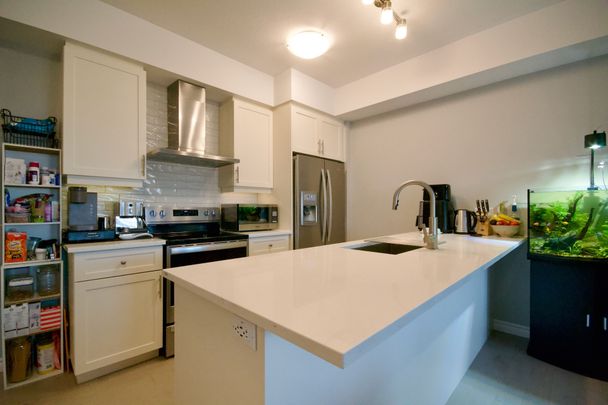 For Lease - 160 Oat Lane, Kitchener, Ontario - Photo 1