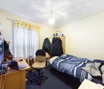 3 bedroom House To Let - Photo 6