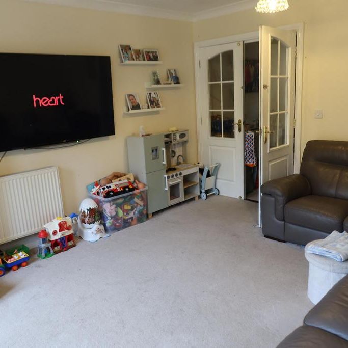 3 bedroom terraced house to rent - Photo 1