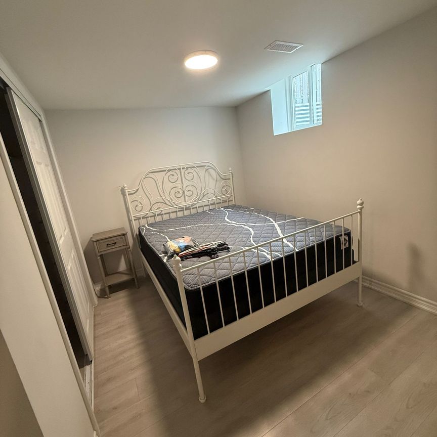 For Lease - 33 Lacewood Crescent, Brampton, Ontario - Photo 1