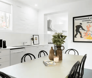 ‘Cumnock Stables’ – A Rare Royal Park Invitation - Photo 4