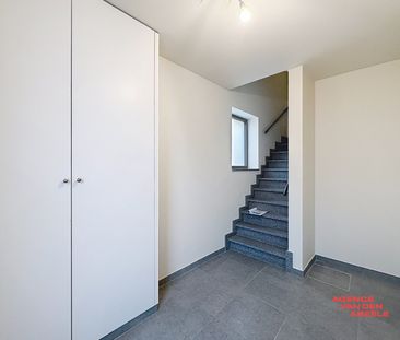 Nieuwbouwwoning met terras en garage - Foto 6