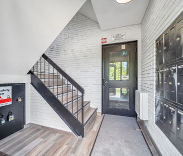 For Lease - 1058 Falgarwood Drive Unit# 132, Oakville, Ontario - Photo 2