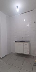 Kitnet Para Alugar Em Centro de 20.00 m² Com 1 Quarto E 1 Garagem - Photo 3