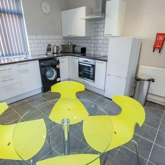 Molyneux Road, L6 - Photo 1