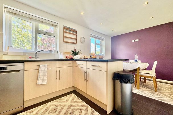 Gauldie Way, Standon, WARE - Photo 1