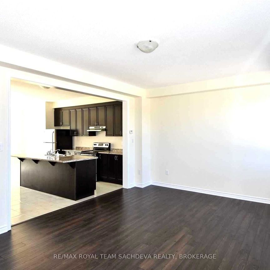 For Lease - 10 Heron Park Place, Toronto, Ontario - Photo 1