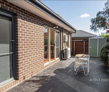 2/6 Herbert Street, Watsonia - Photo 1