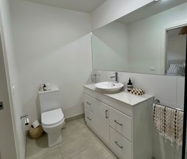 3/129 Lower Dandenong Road, Mentone VIC 3194 - Townhouse For Rent |... - Photo 4