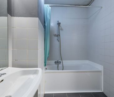 Ruim en lichtrijk appartement met 3 slaapkamers pal aan strand - Foto 3