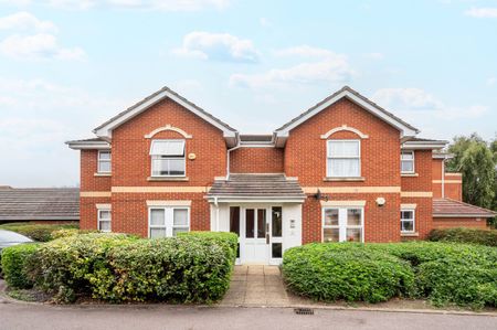 Bellermine Close, Thamesmead, SE28 - Photo 5