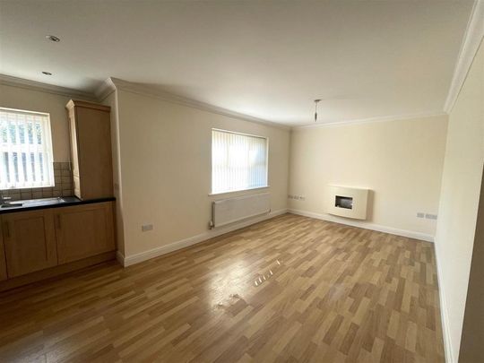 2 bedroom apartment to rent - Photo 1