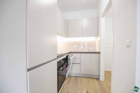 Erstbezug nach Sanierung: Schöne 2 Zimmer-Wohnung mit Loggia und Top-Anbindung - Photo 5