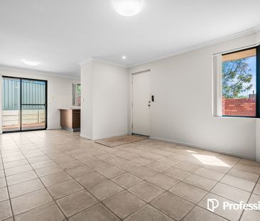 Modern Rear Villa with Convenient Living! - Photo 1