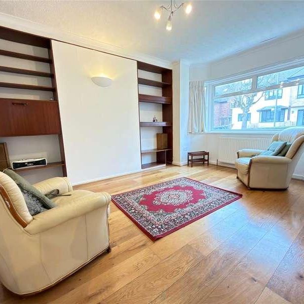 Neeld Crescent, London, NW4 - Photo 1