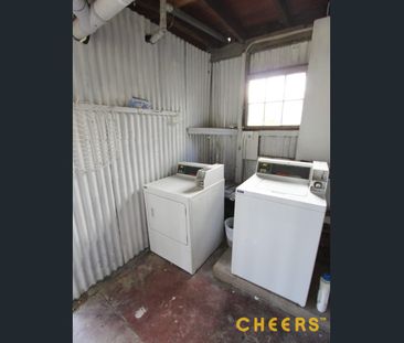 Cozy Apartment in Prime Toowong Location - Your Ideal Urban Retreat... - Photo 5