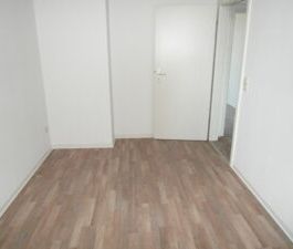 Jößnitzer Str. 141, Wohnung 2 ~~~ Einbauküche, Tageslichtbad mit Wa... - Photo 3