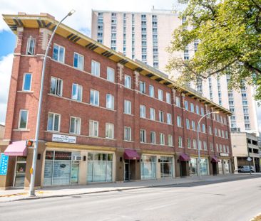 Nokomis Apartments - Photo 1