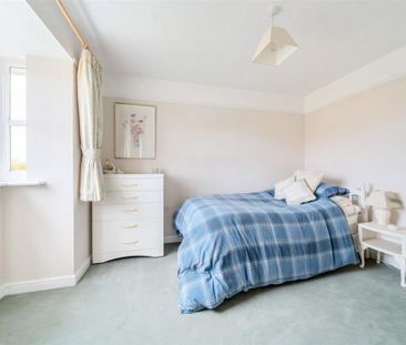 4 bedroom detached house to rent - Photo 5