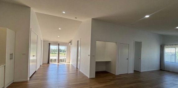 Fullerton Cove - Photo 2