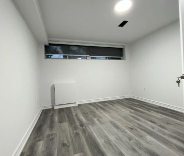 24 Dunboyne Court #Lower B - Photo 1