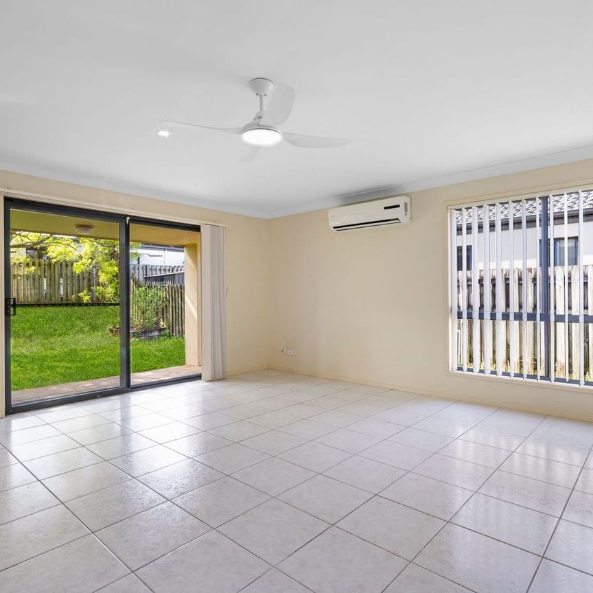 1 WEEKS FREE RENT! PRICE DROP - Family-Friendly Home in the Heart of Upper Coomera - Photo 1